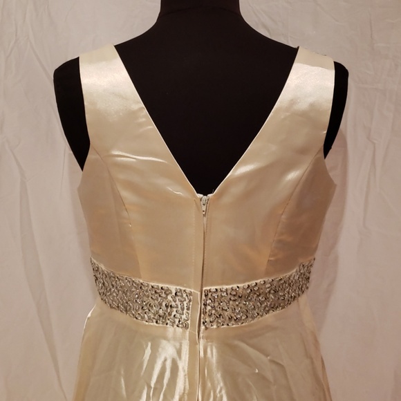 Prom dress - Picture 6 of 6